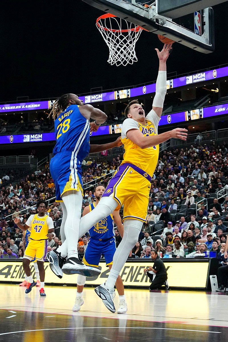 NBA/唐西奇休兵 湖人开箱凯斯勒却遭勇士大逆转