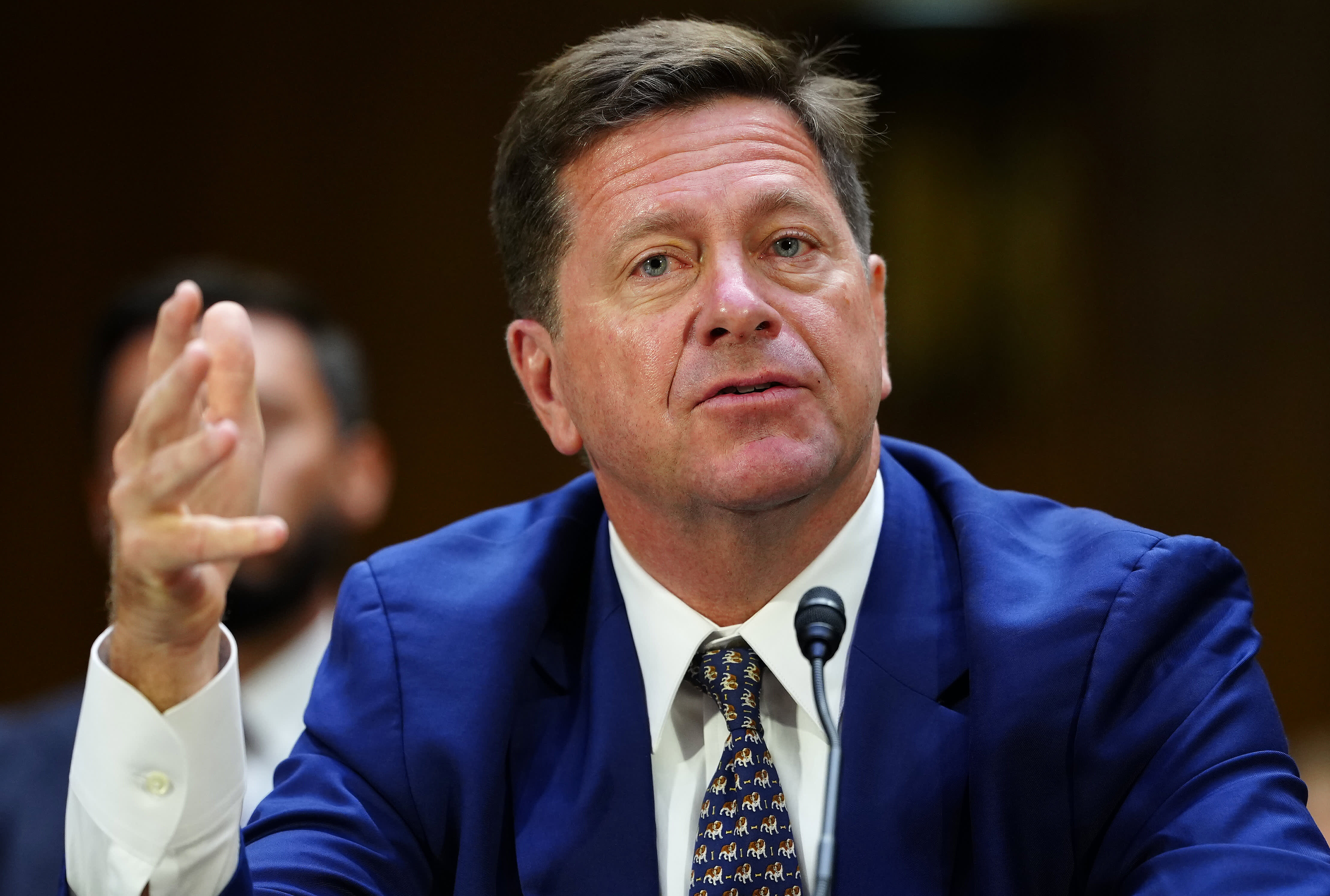 DNI Jay Clayton表示,人工智能“间谍活动”是公司需要“警惕”的现实